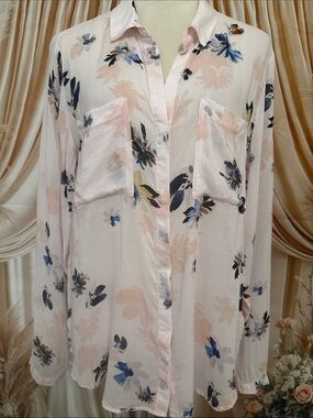 cloth & stone Light Pink Floral Button-Down Blouse with Blue Accents